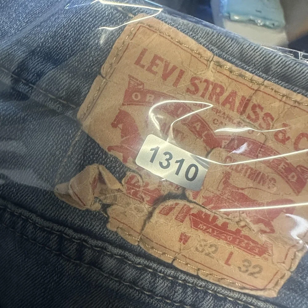 Levi's‎ 511 Jeans 32x32 Light Wash Denim Slim Straight Distressed Casual